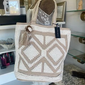 Chloe & Alex day bag